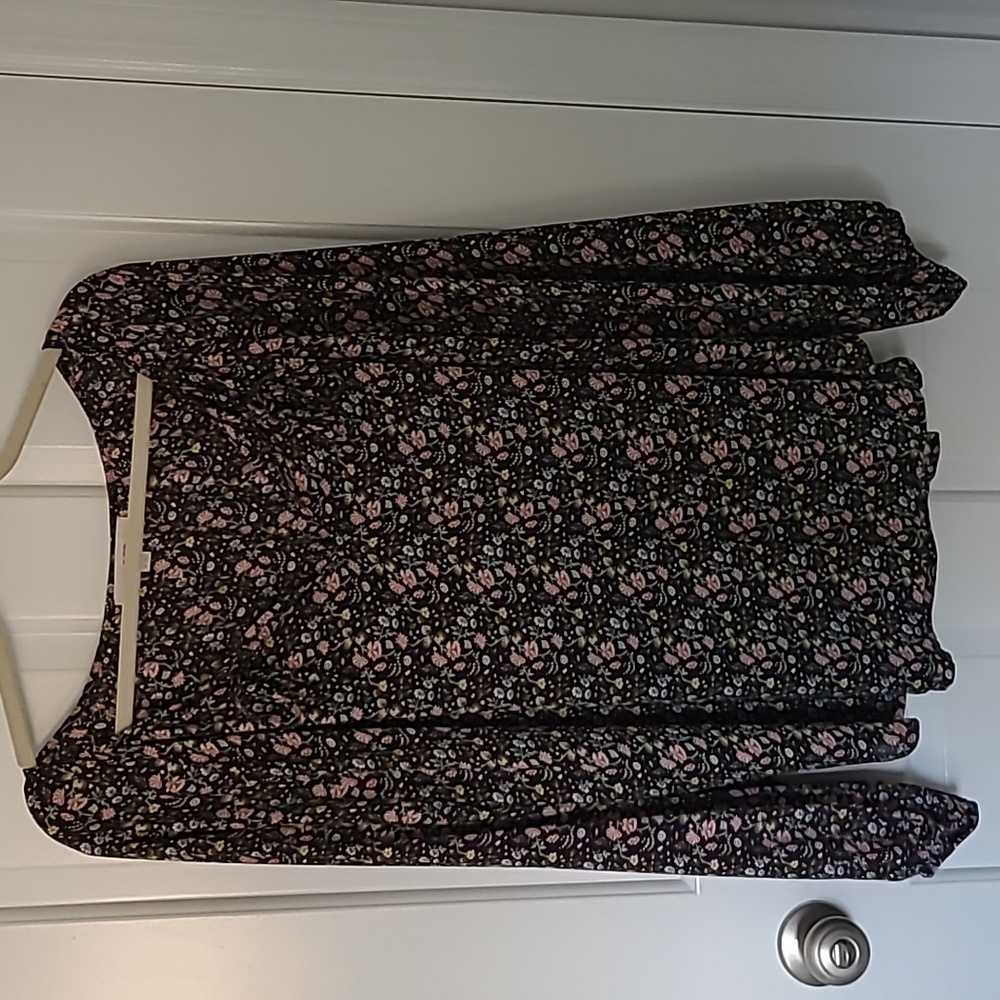 LOFT Blouse. Size XL.